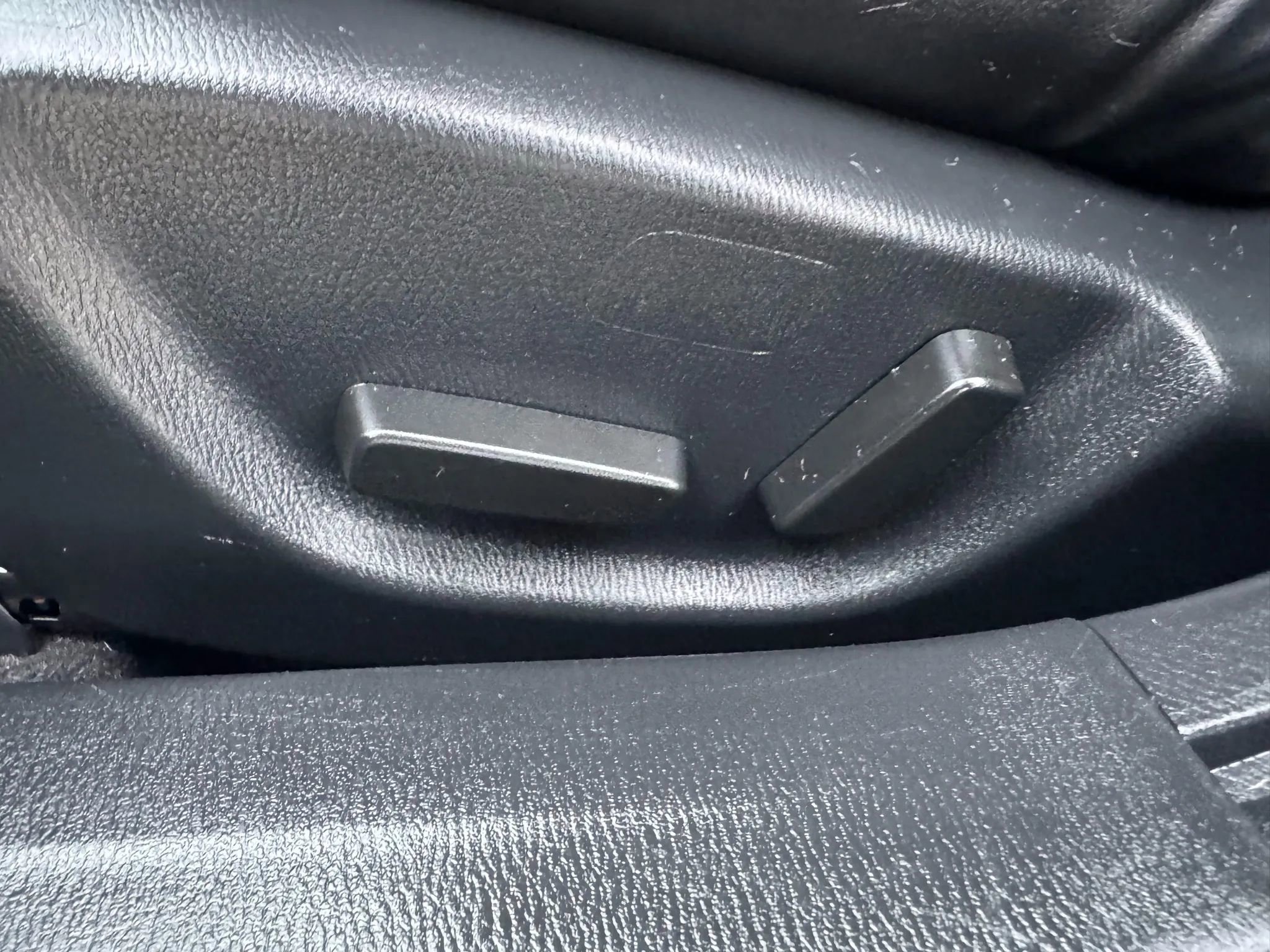 Used 2018 MAZDA MAZDA3 Touring image 13