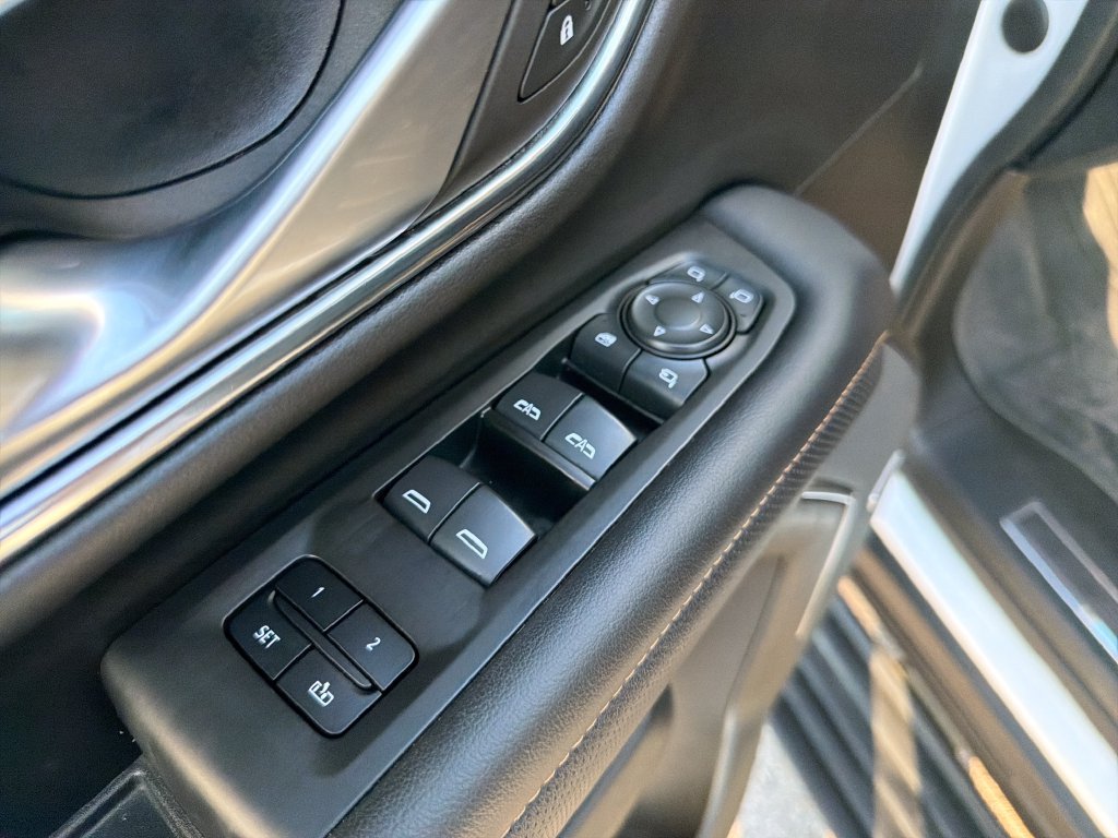 Used 2022 GMC Yukon AT4 w/ Max Trailering Package AWD/4WD image 19