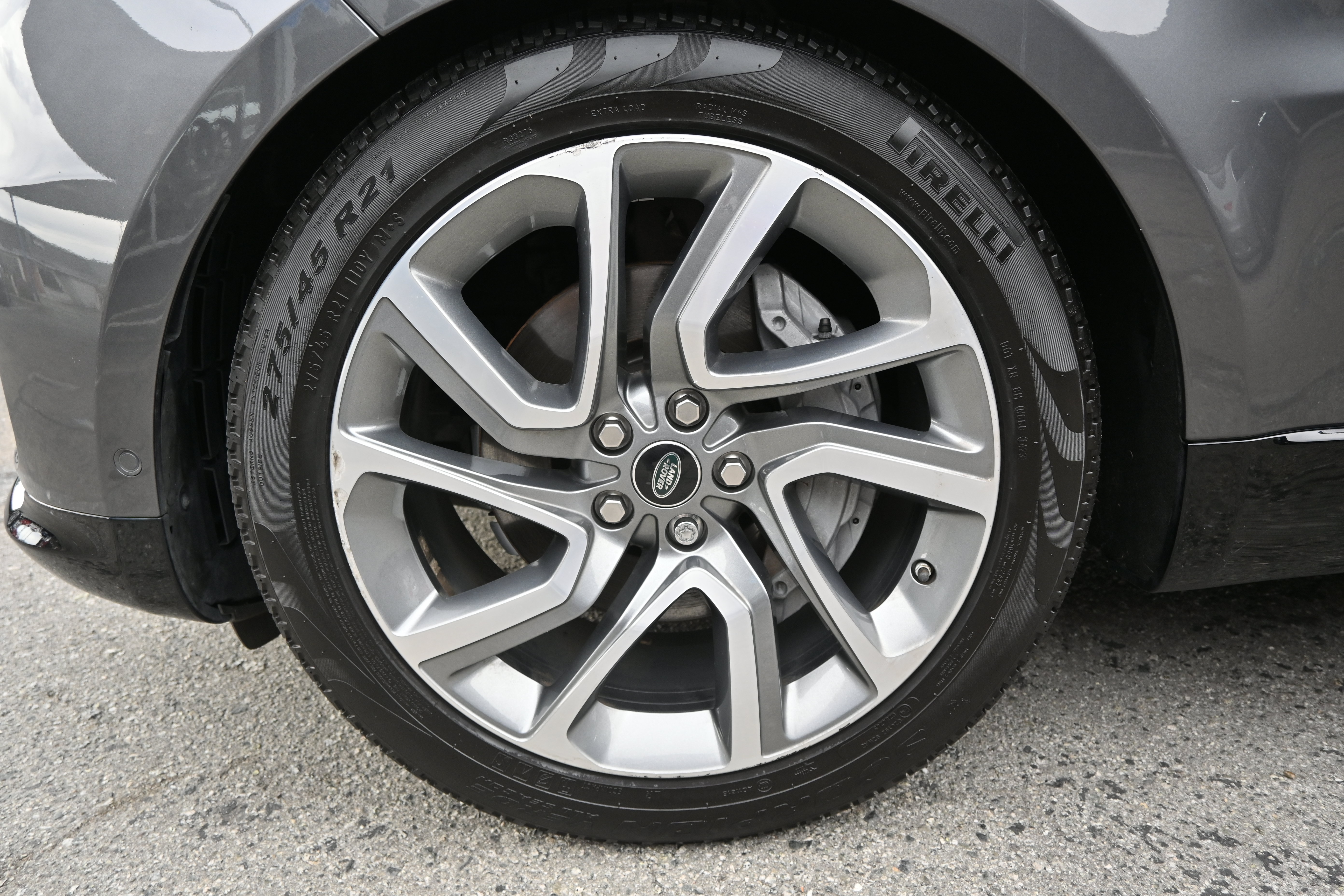 Used 2018 Land Rover Range Rover Sport HSE AWD/4WD image 9