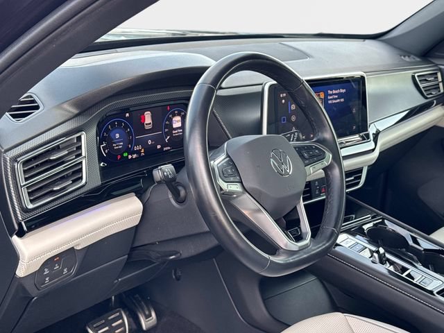 Used 2024 Volkswagen Atlas Cross Sport SEL Premium R-Line AWD/4WD image 19