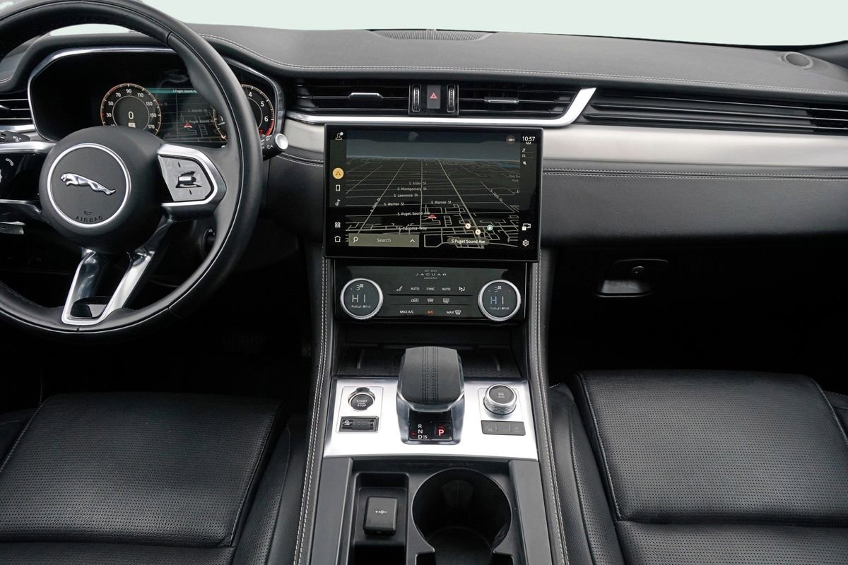 Used 2024 Jaguar F-PACE R-Dynamic S image 22