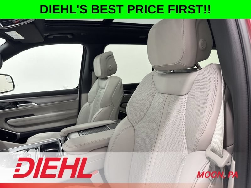 New 2026 Jeep Grand Wagoneer 4WD w/ Premium Group I image 25
