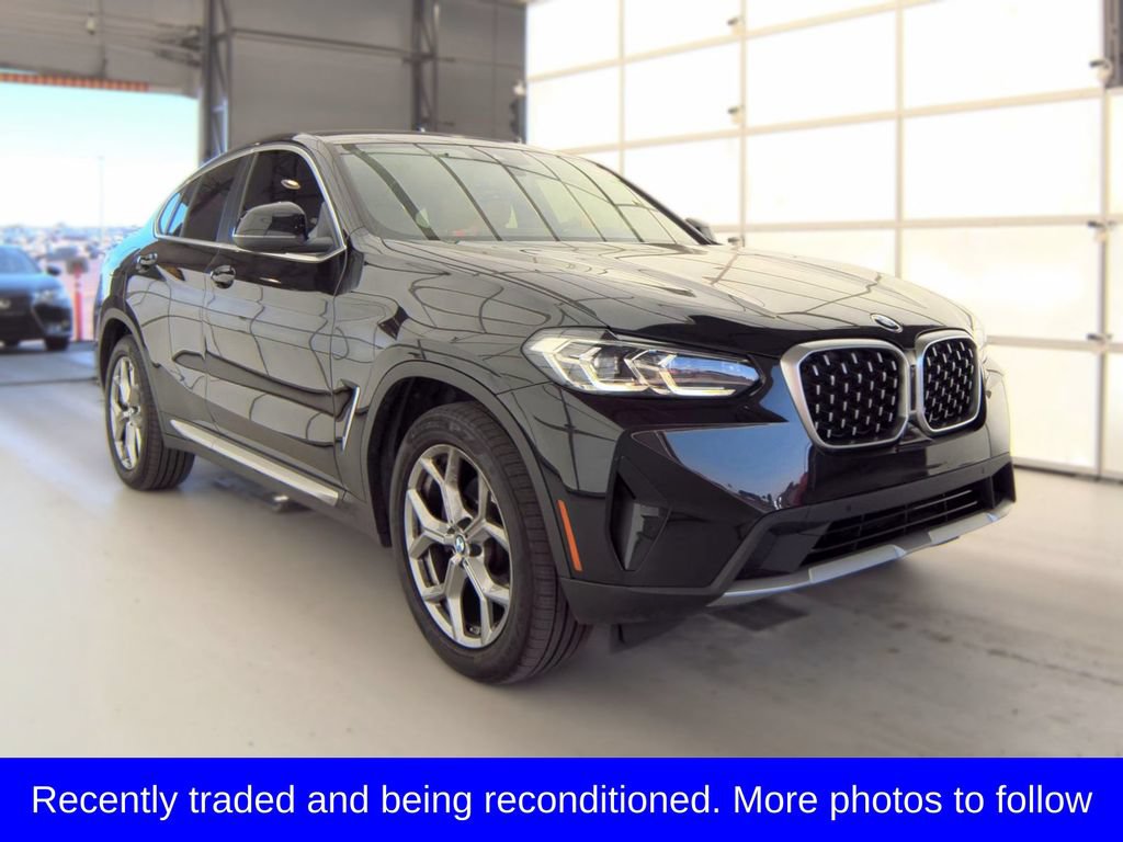 Used 2025 BMW X4 xDrive30i w/ Premium Package AWD/4WD image 1