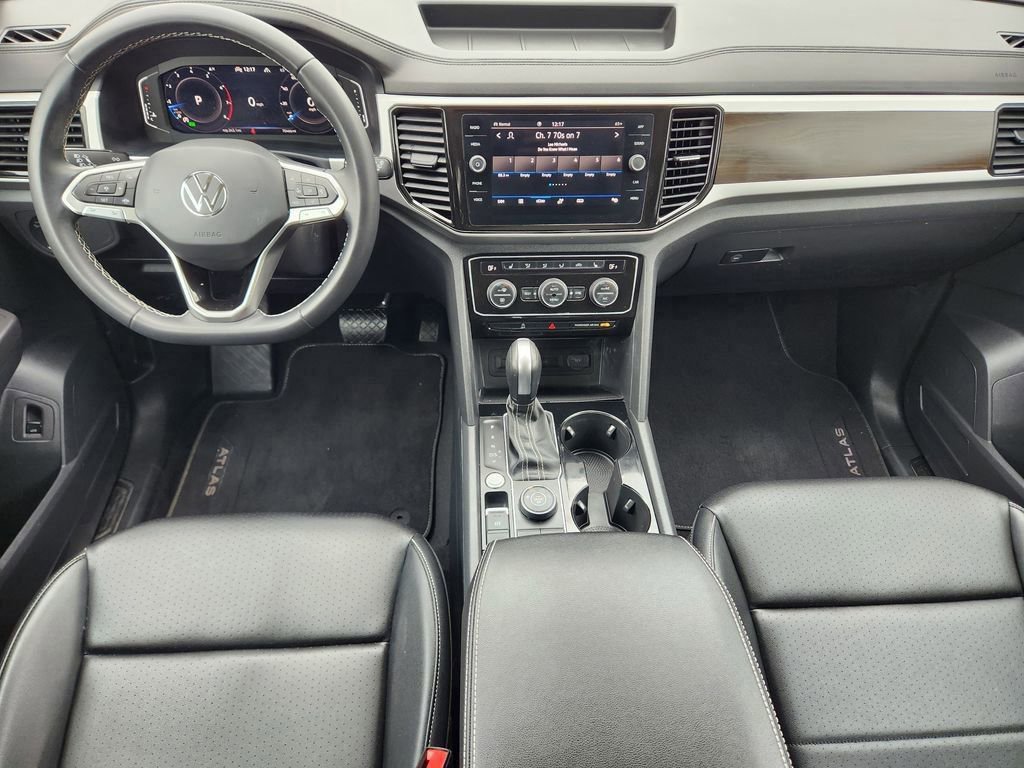 Used 2023 Volkswagen Atlas SE w/ Panoramic Sunroof Package AWD/4WD image 25