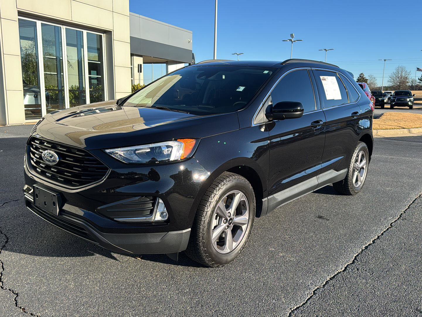 Used 2022 Ford Edge SEL w/ Sport Appearance Package image 1