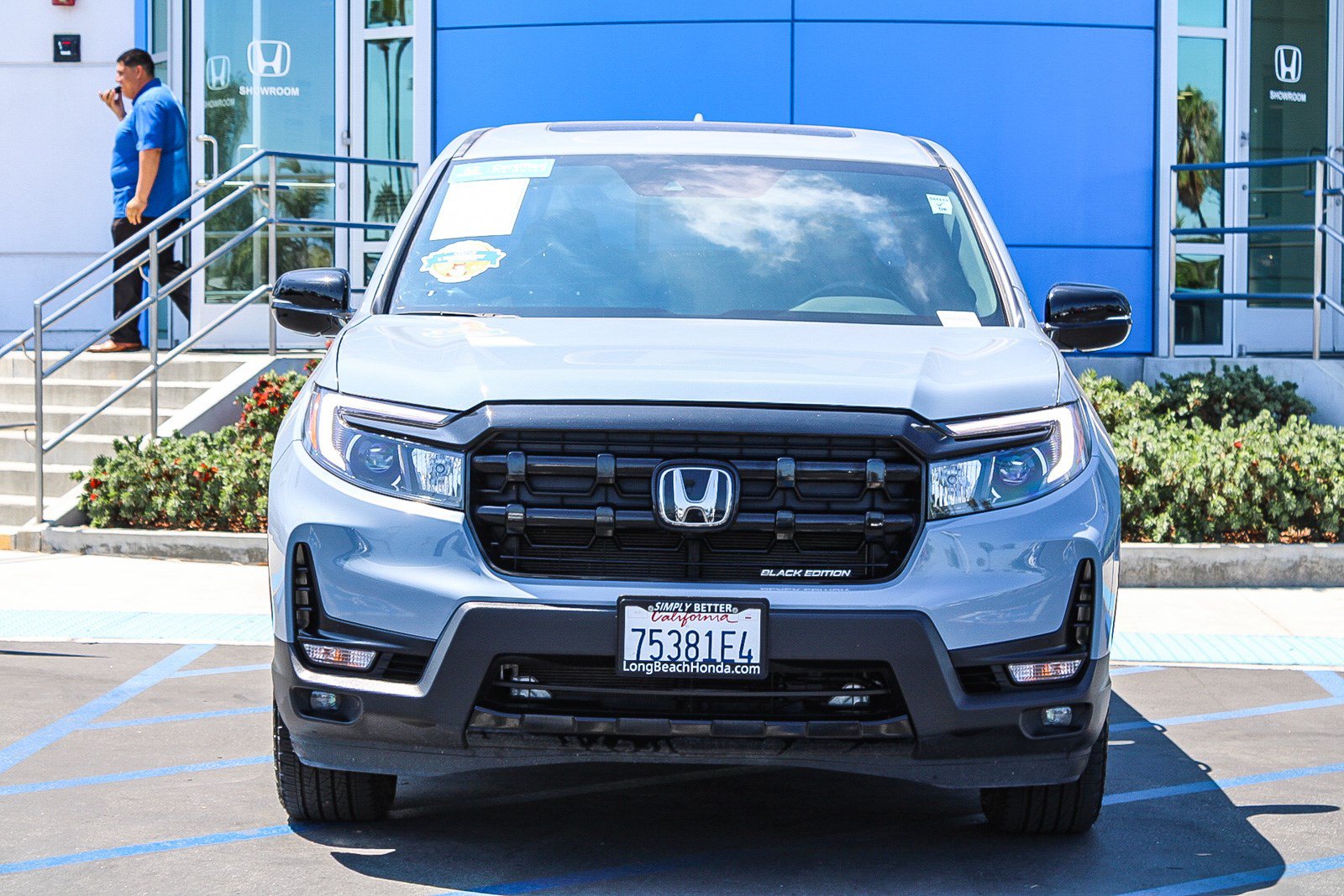 Certified 2025 Honda Ridgeline Black Edition image 2