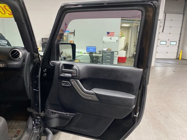 Used 2016 Jeep Wrangler Unlimited Sport w/ Quick Order Package 24S AWD/4WD image 28