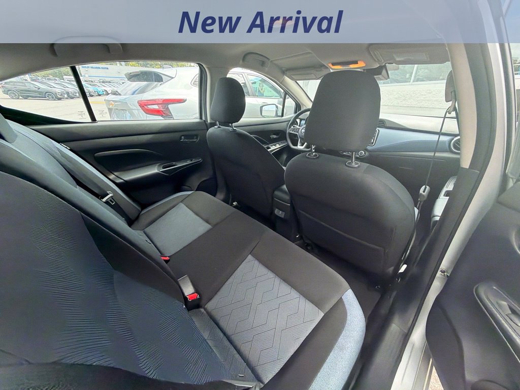 Used 2025 Nissan Versa SV FWD image 6