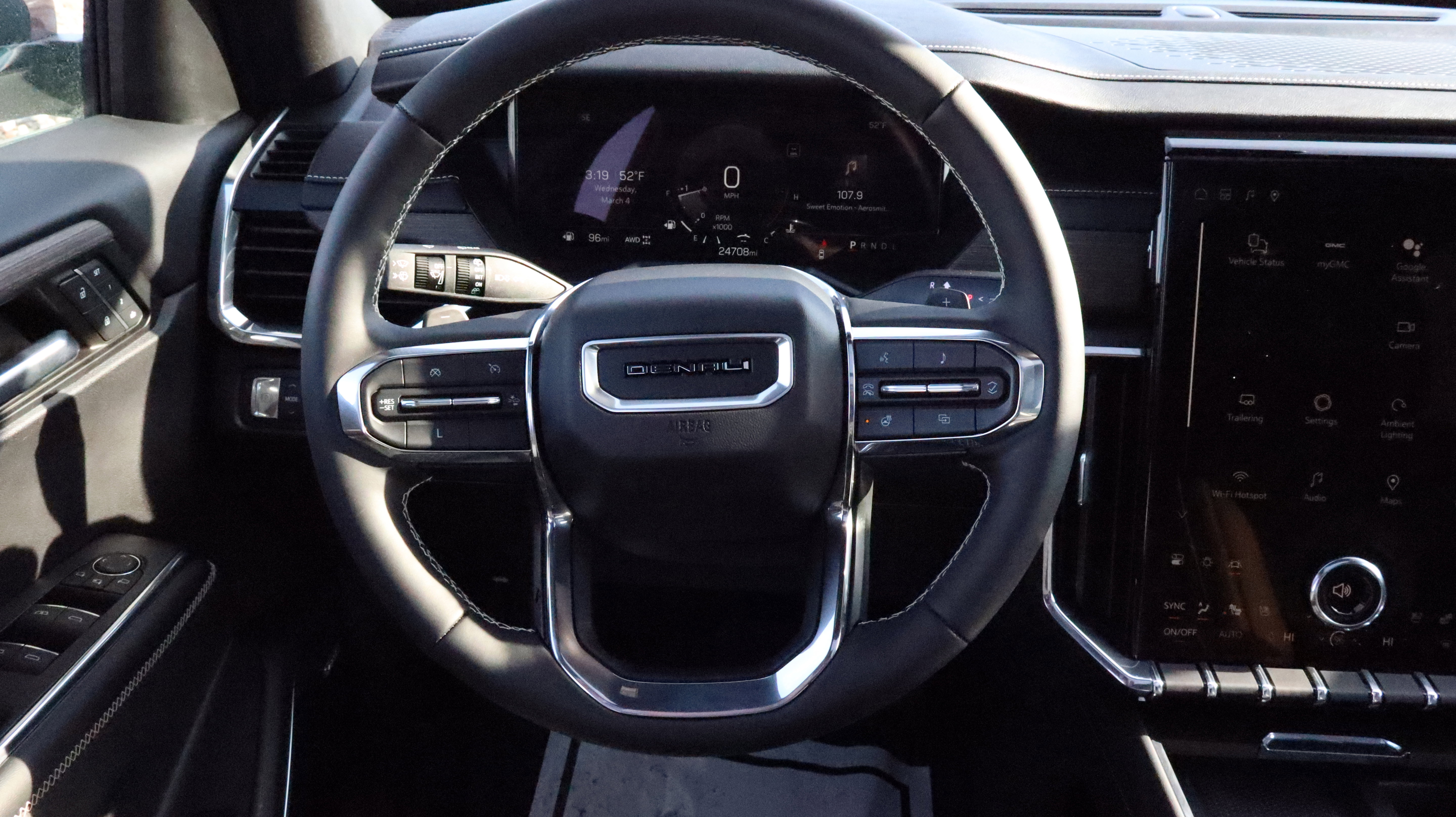 Certified 2024 GMC Acadia Denali w/ LPO, Floor Liner Package image 9