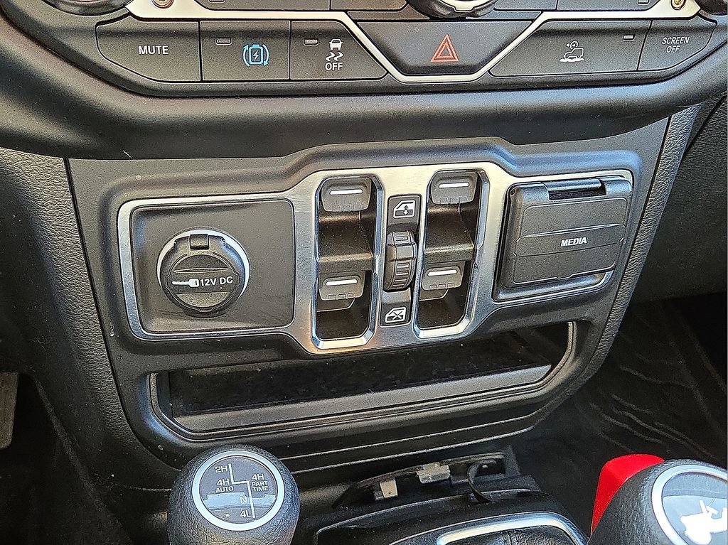 Used 2023 Jeep Wrangler Unlimited w/ 8.4" Radio Group image 29