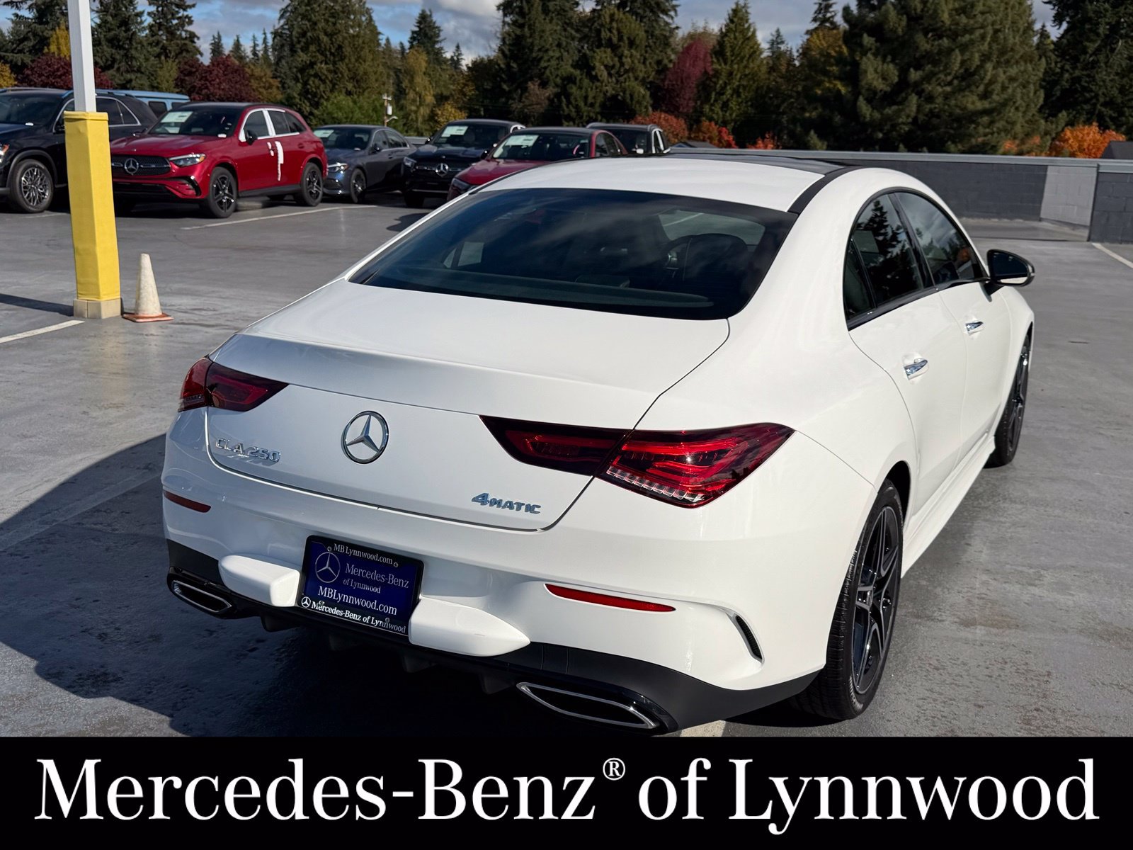 Used 2023 Mercedes-Benz CLA 250 4MATIC image 6