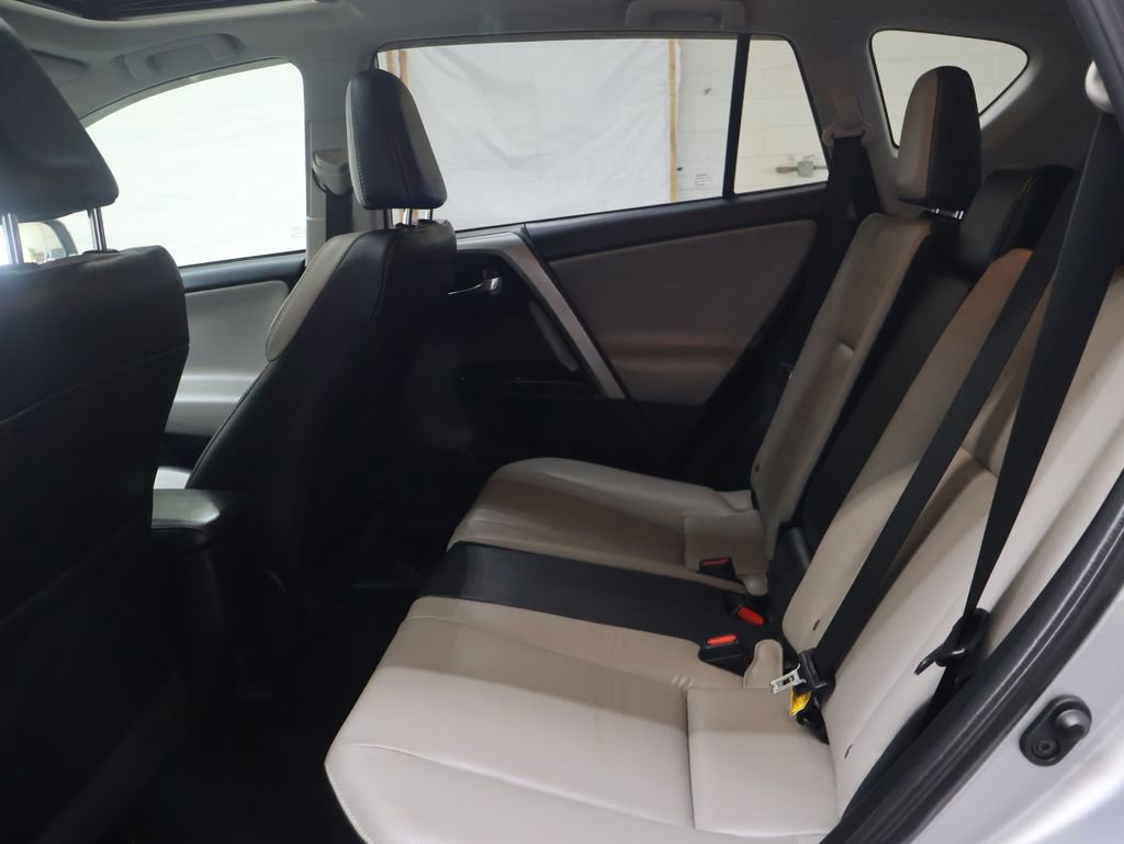 Used 2017 Toyota RAV4 Limited image 14