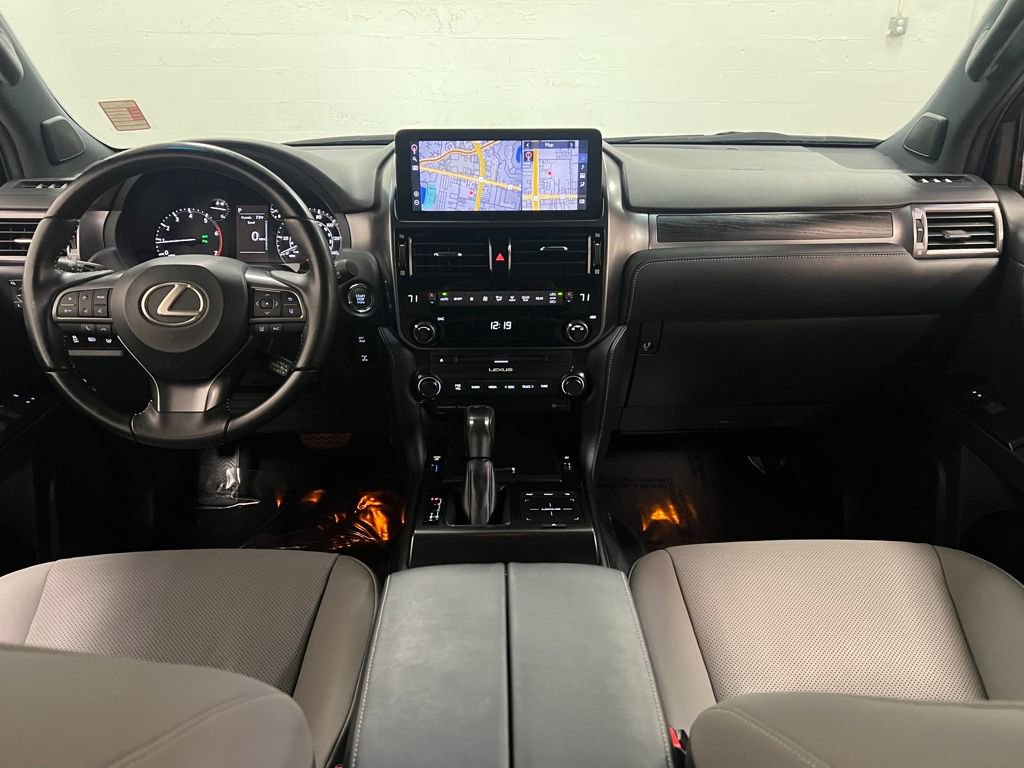 Used 2023 Lexus GX 460 w/ Black Line Special Edition image 14