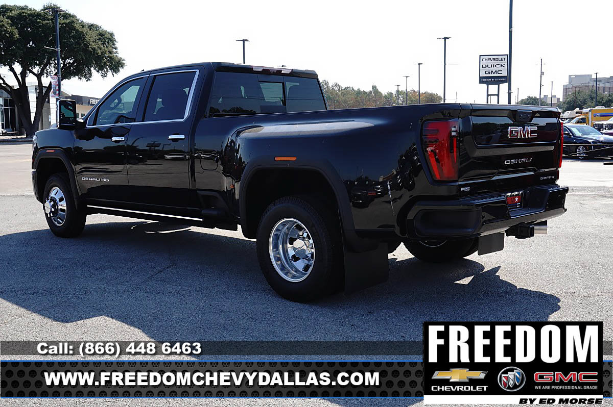 New 2026 GMC Sierra 3500 Denali w/ Denali Reserve Package AWD/4WD image 5