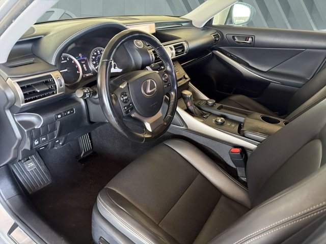 Used 2016 Lexus IS 200t w/ Premium Package RWD image 11