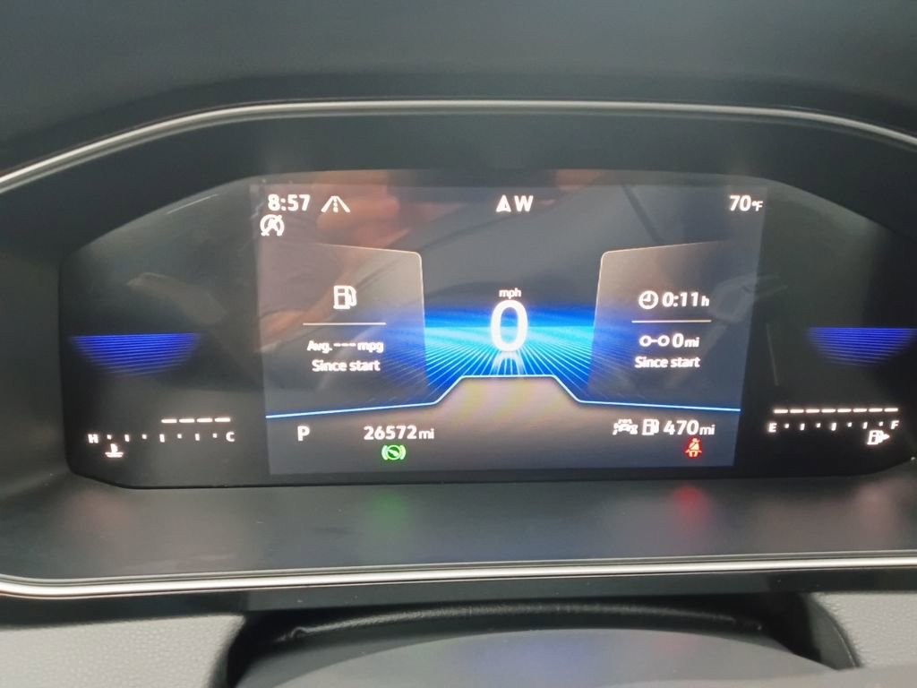 Used 2025 Volkswagen Jetta Sport FWD image 2