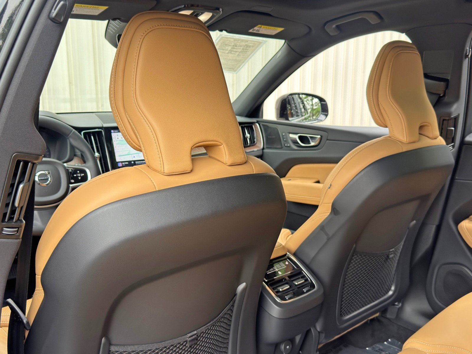 Used 2023 Volvo XC60 B5 Ultimate w/ Climate Package FWD image 37
