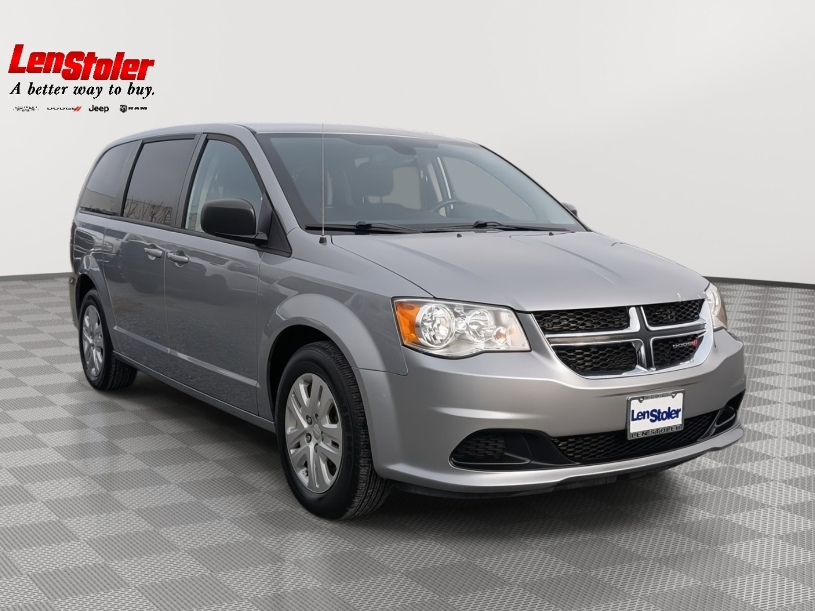 Used 2018 Dodge Grand Caravan SE w/ UConnect Hands-Free Group image 7