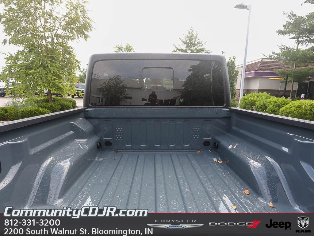 New 2025 Jeep Gladiator Sport AWD/4WD image 8