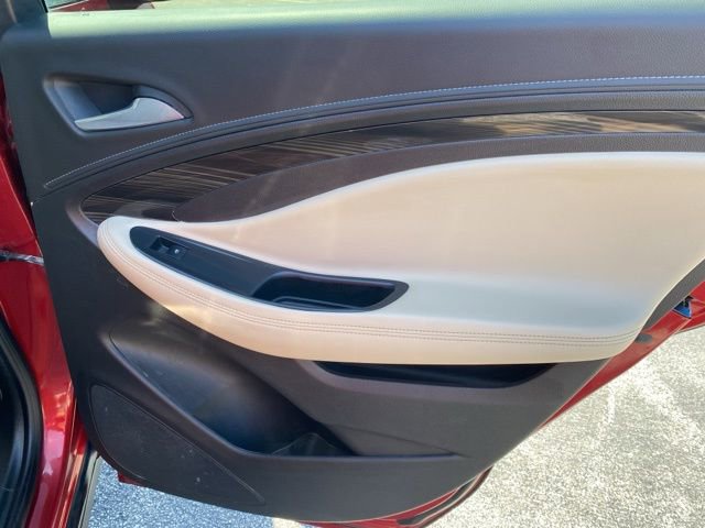 Used 2019 Buick Envision Preferred image 34