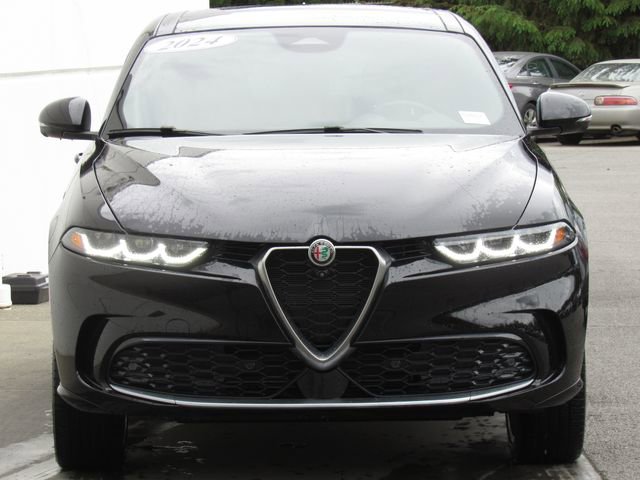 Used 2024 Alfa Romeo Tonale Ti w/ Active Assist Package AWD/4WD image 3