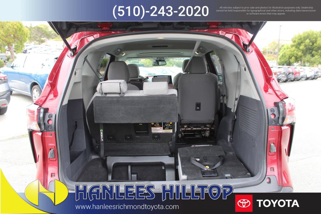 Used 2021 Toyota Sienna LE w/ LE Plus Package FWD image 10