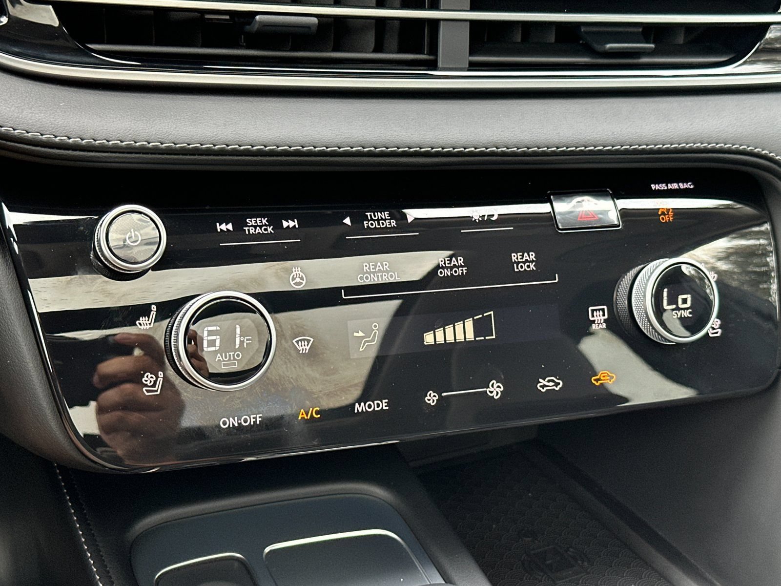 Used 2026 INFINITI QX60 Luxe w/ Cargo Package FWD image 28