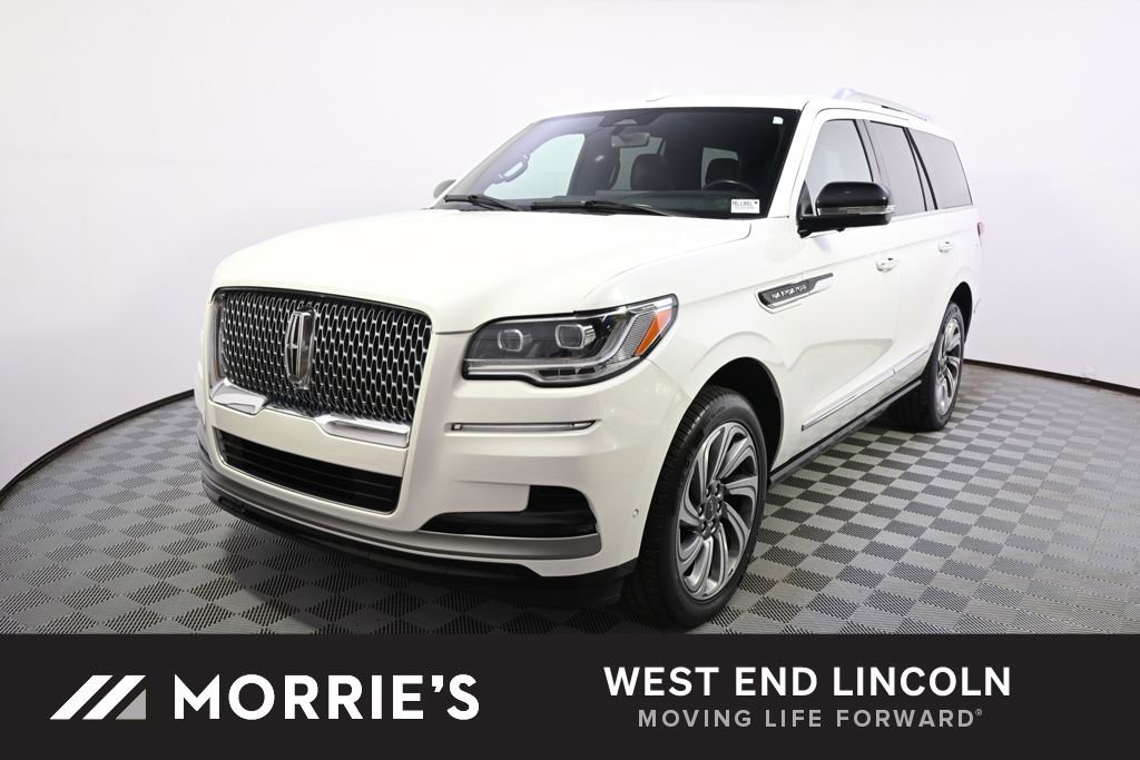 Used 2023 Lincoln Navigator Reserve image 1