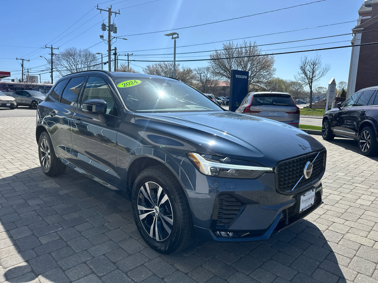 Certified 2024 Volvo XC60 B5 Core AWD/4WD image 45