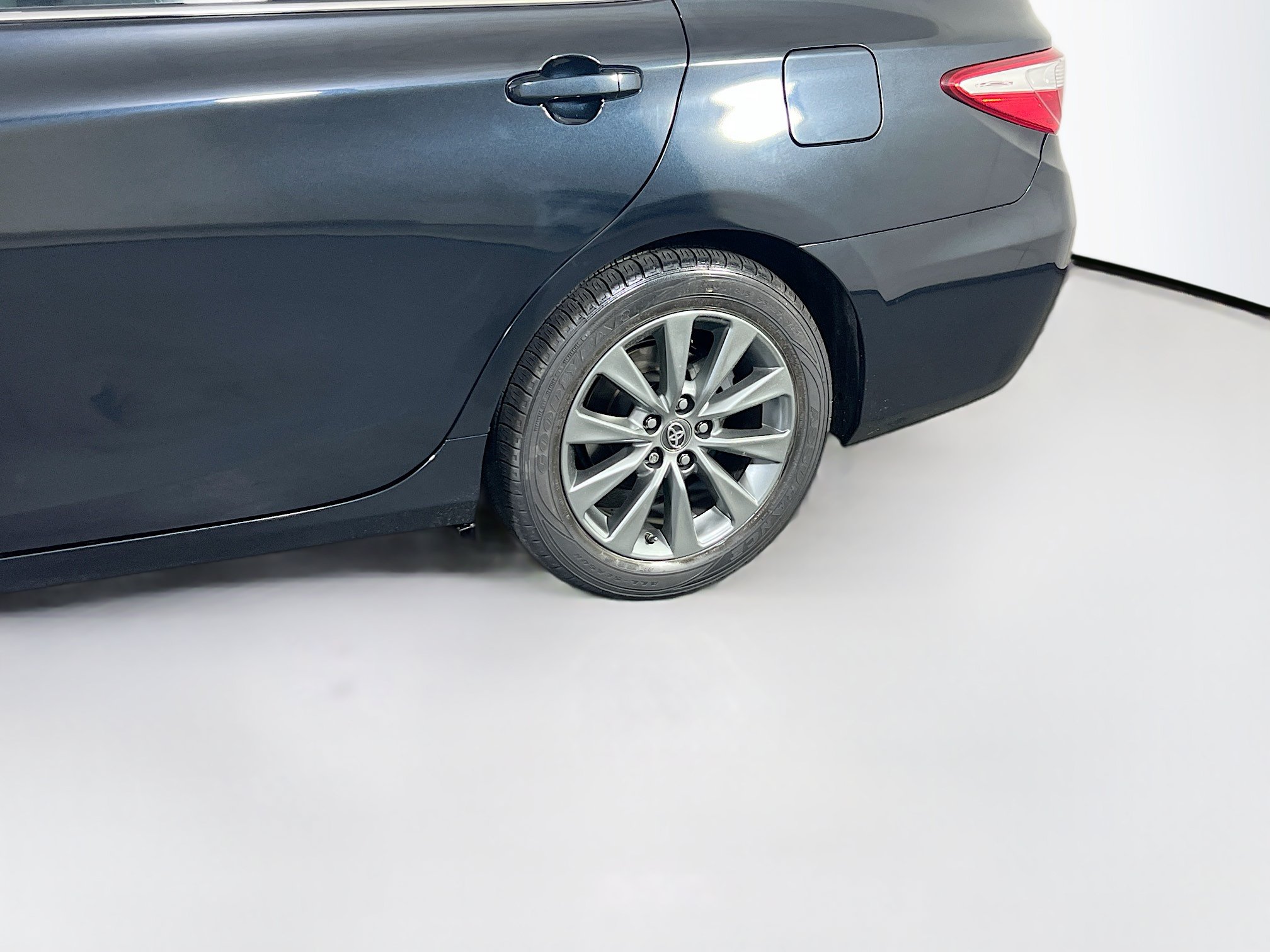 Used 2016 Toyota Camry XLE FWD image 30