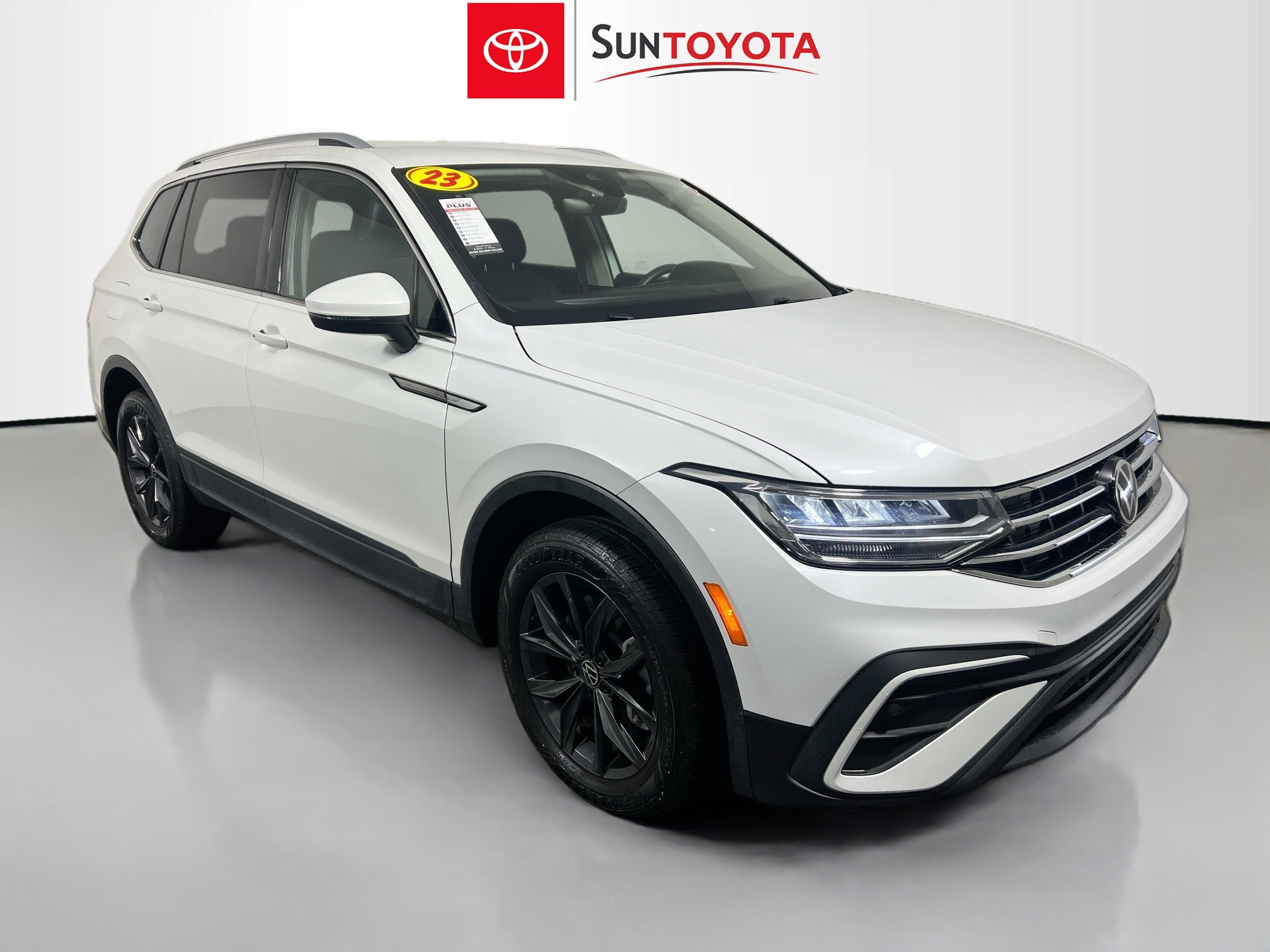 Used 2023 Volkswagen Tiguan SE