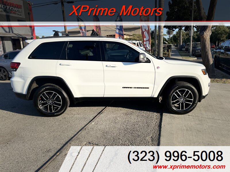 Used 2018 Jeep Grand Cherokee Trailhawk w/ Trailhawk Luxury Group AWD/4WD image 8