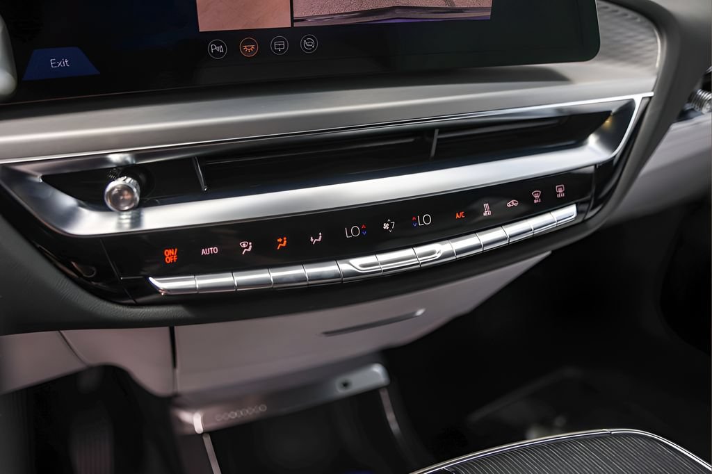 Certified 2025 Cadillac Lyriq Sport w/ LPO, Floor Liner Package AWD/4WD image 16