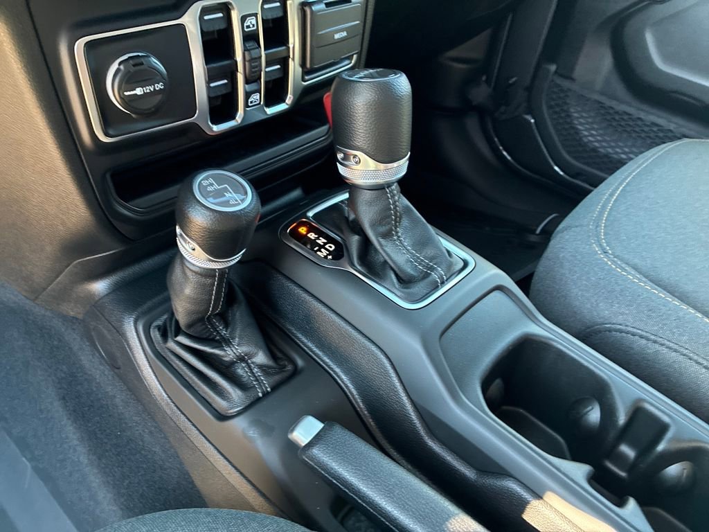 New 2025 Jeep Gladiator Sport image 23