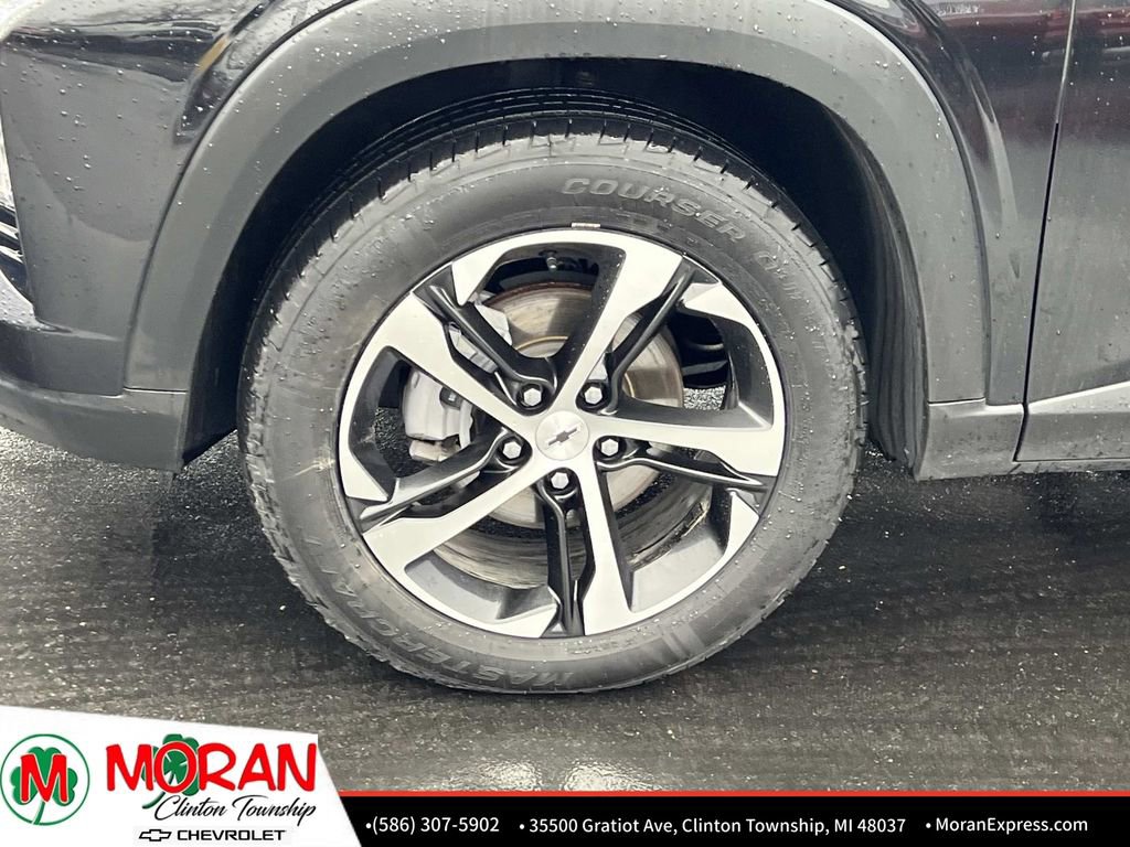 Certified 2024 Chevrolet Trax RS w/ Driver Confidence Package image 10