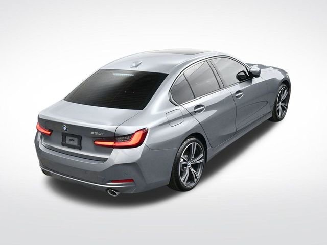 Used 2023 BMW 330i Sedan w/ Driving Assistance Package image 21