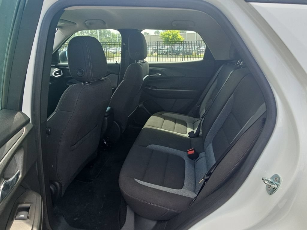 Used 2023 Chevrolet TrailBlazer LS FWD image 15