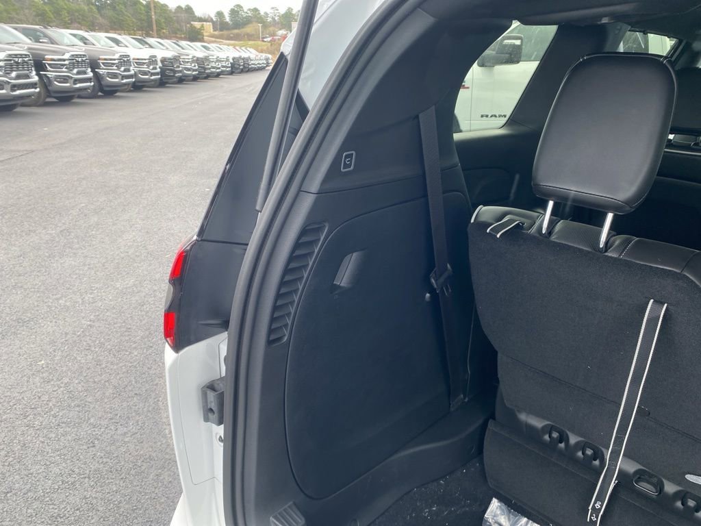 New 2026 Chrysler Pacifica Limited w/ S Appearance Package image 14