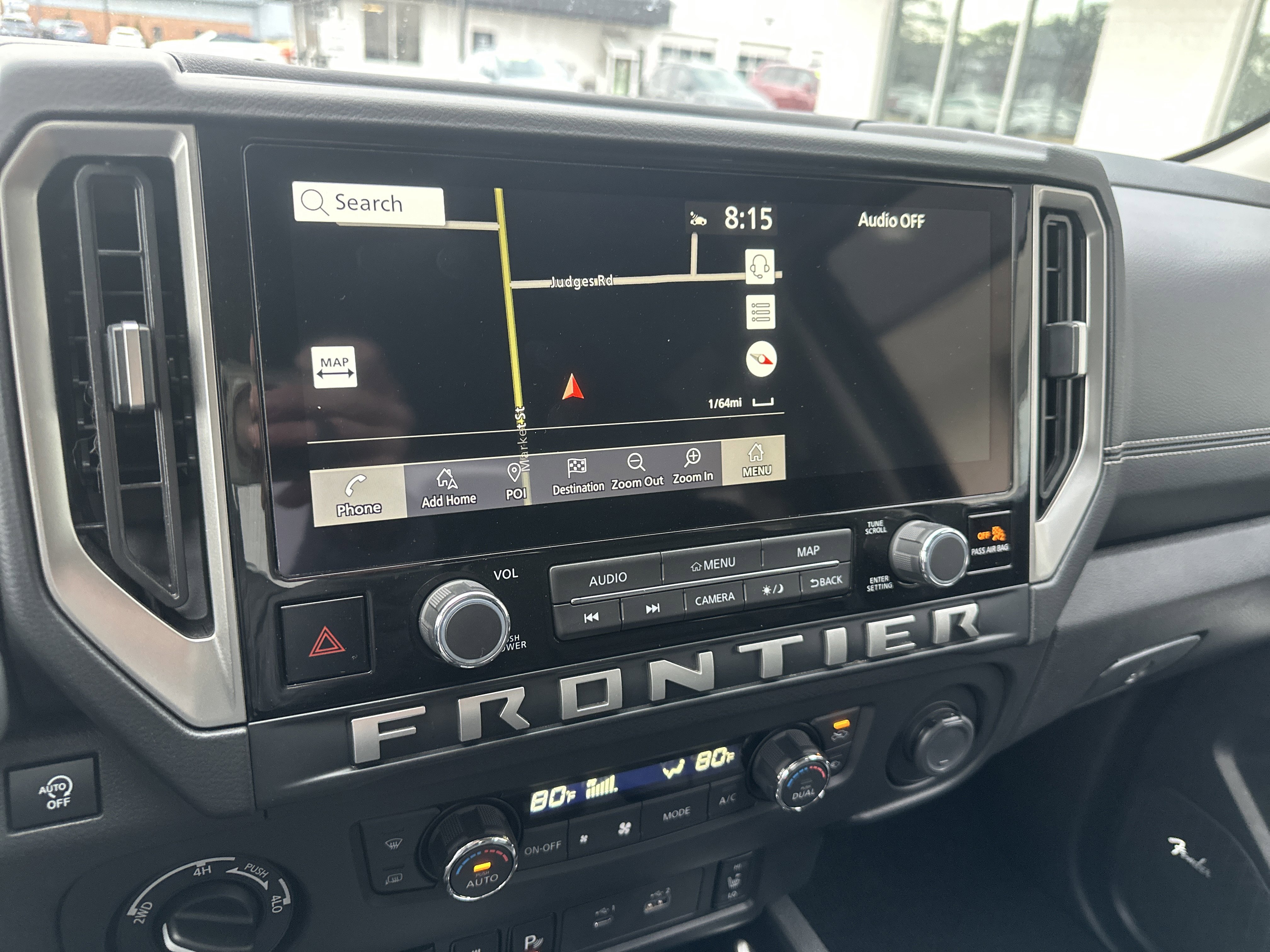 Used 2025 Nissan Frontier SL image 17