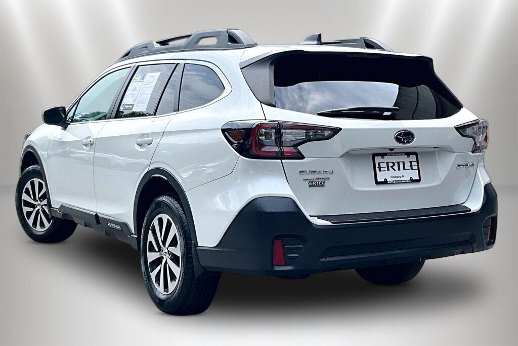 Used 2021 Subaru Outback Premium w/ Popular Package #1 AWD/4WD image 4