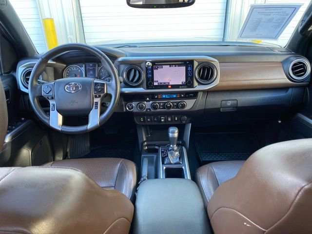 Used 2018 Toyota Tacoma Limited image 9
