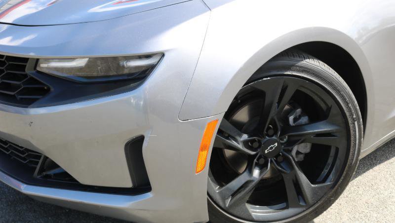 Used 2022 Chevrolet Camaro LT w/ Technology Package RWD image 4
