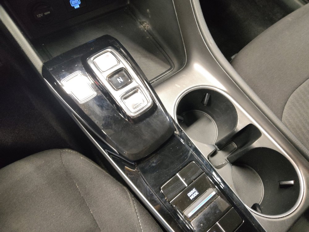Used 2023 Hyundai Sonata SE w/ Preferred Accessory Package image 26
