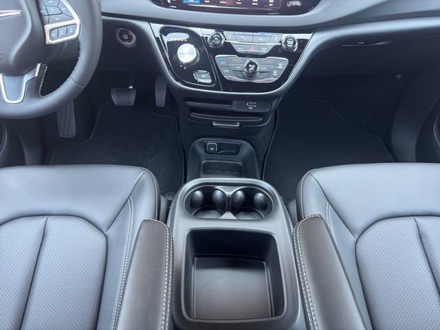 New 2026 Chrysler Voyager LX FWD image 12