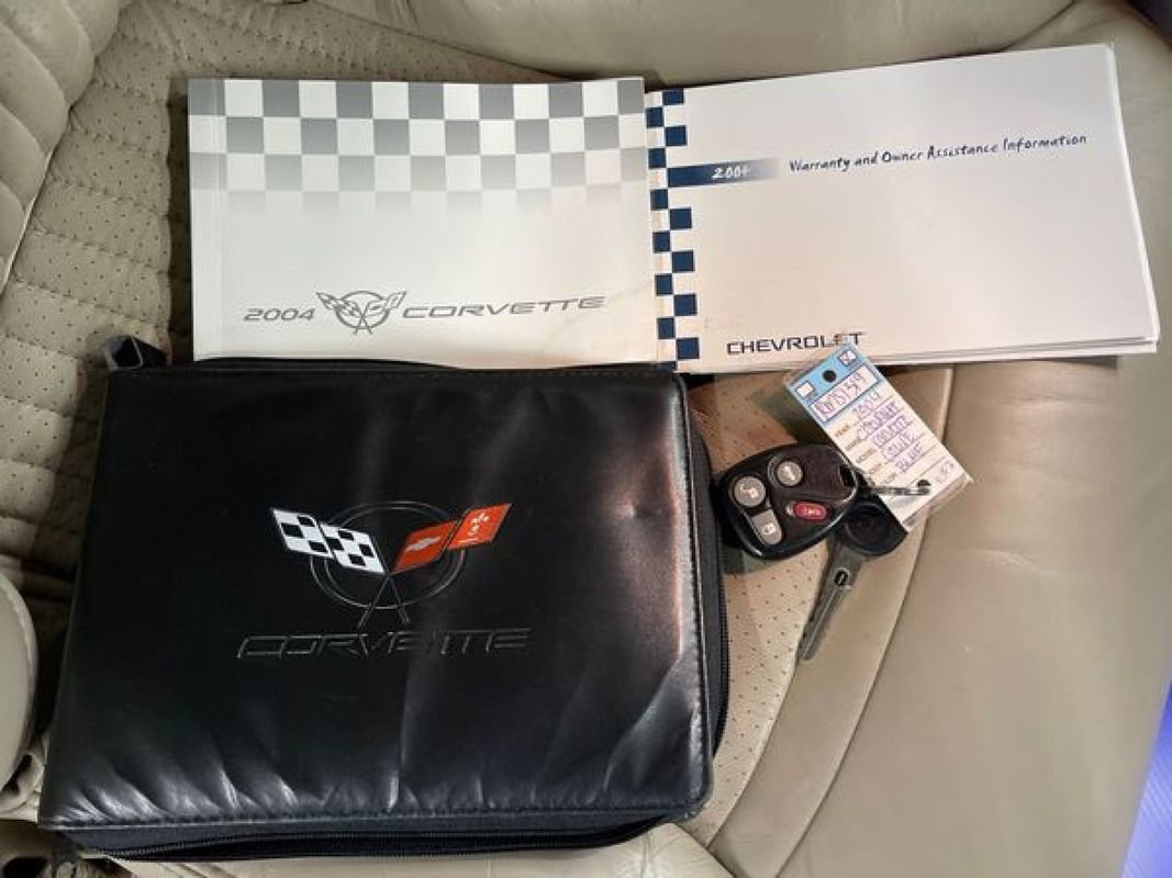 Used 2004 Chevrolet Corvette Coupe w/ Preferred Equipment Group image 51