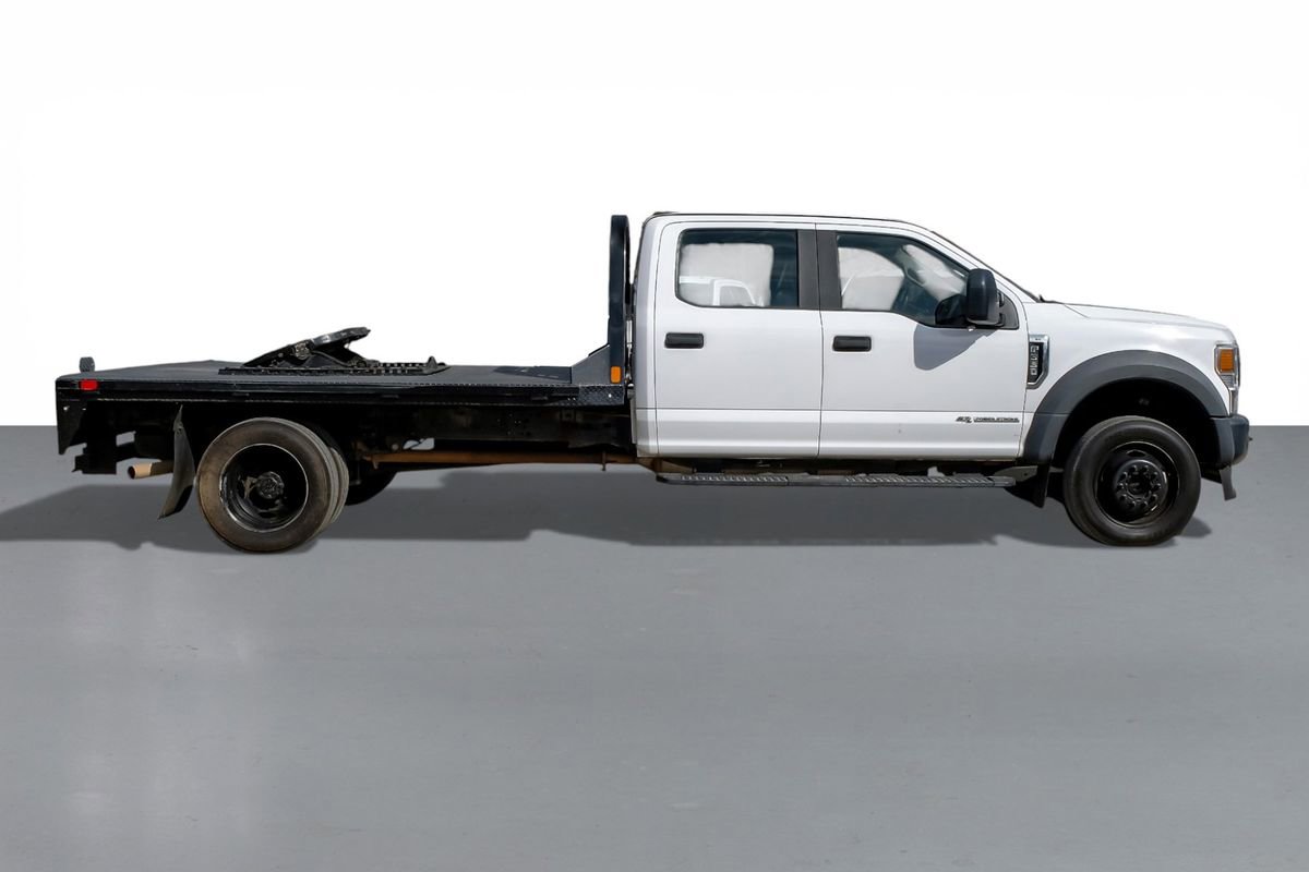 Used 2021 Ford F550 4x4 Crew Cab Super Duty w/ Power Equipment Group image 5