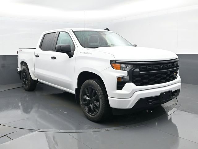 Used 2024 Chevrolet Silverado 1500 Custom image 3