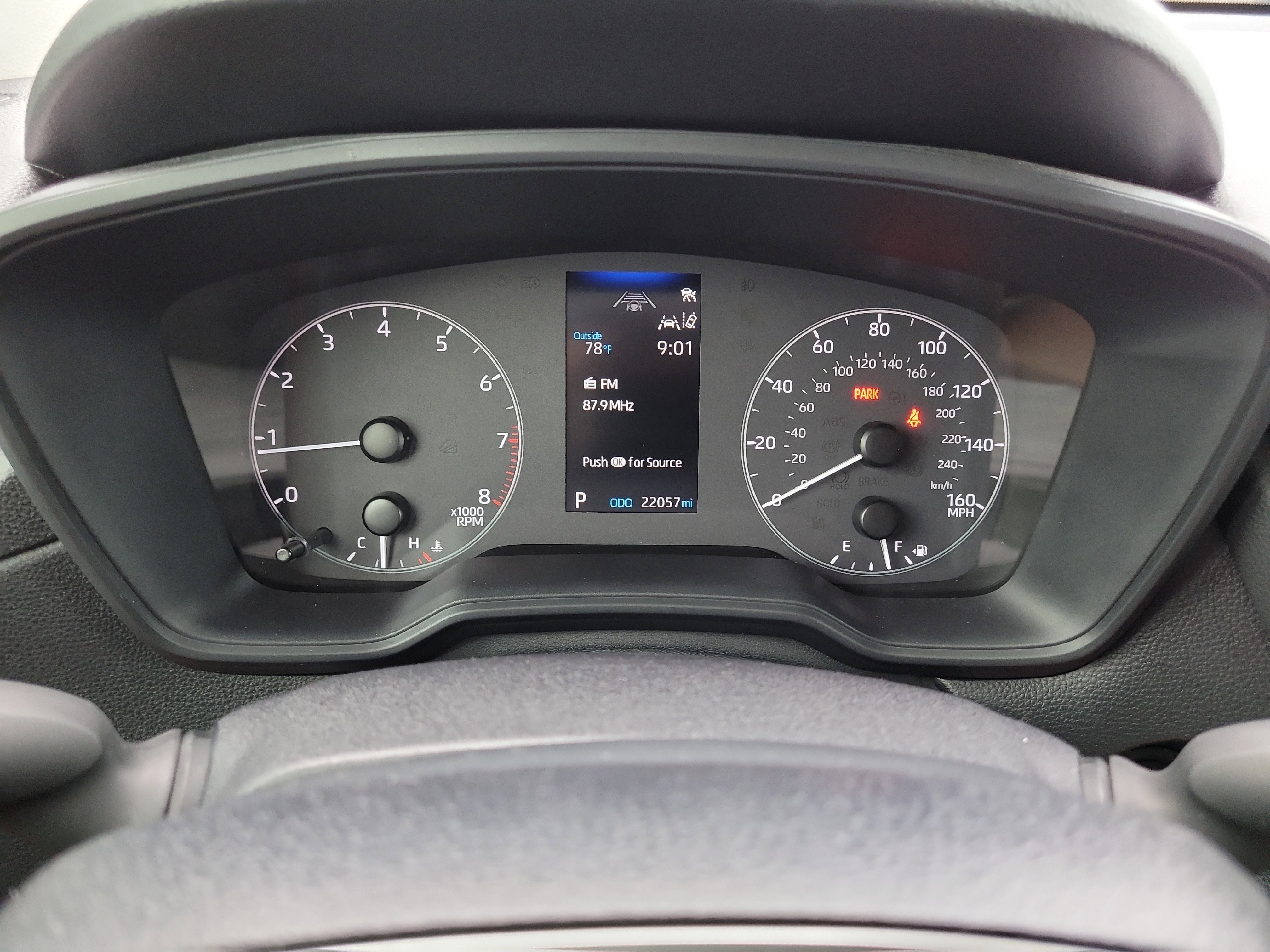 Certified 2024 Toyota Corolla Cross LE image 30