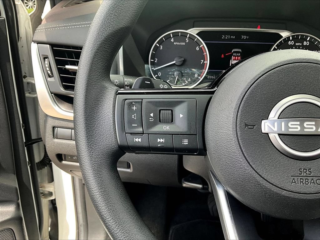 Used 2023 Nissan Rogue SV AWD/4WD image 13