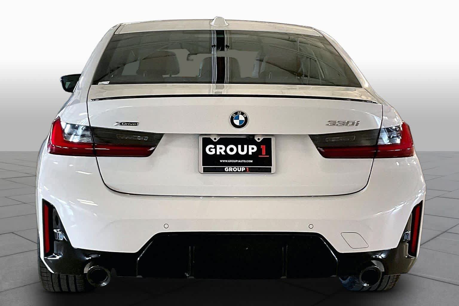 New 2026 BMW 330i xDrive Sedan w/ M Sport Package AWD/4WD image 4